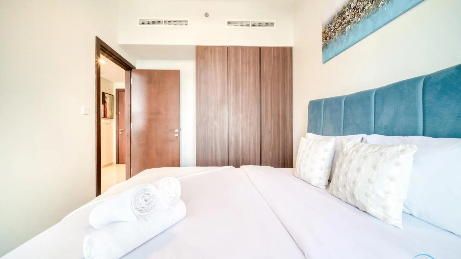 Lavish 1Br At Reva Residences Business Bay By Deluxe Holiday Homes Dubai United Arab Emirates