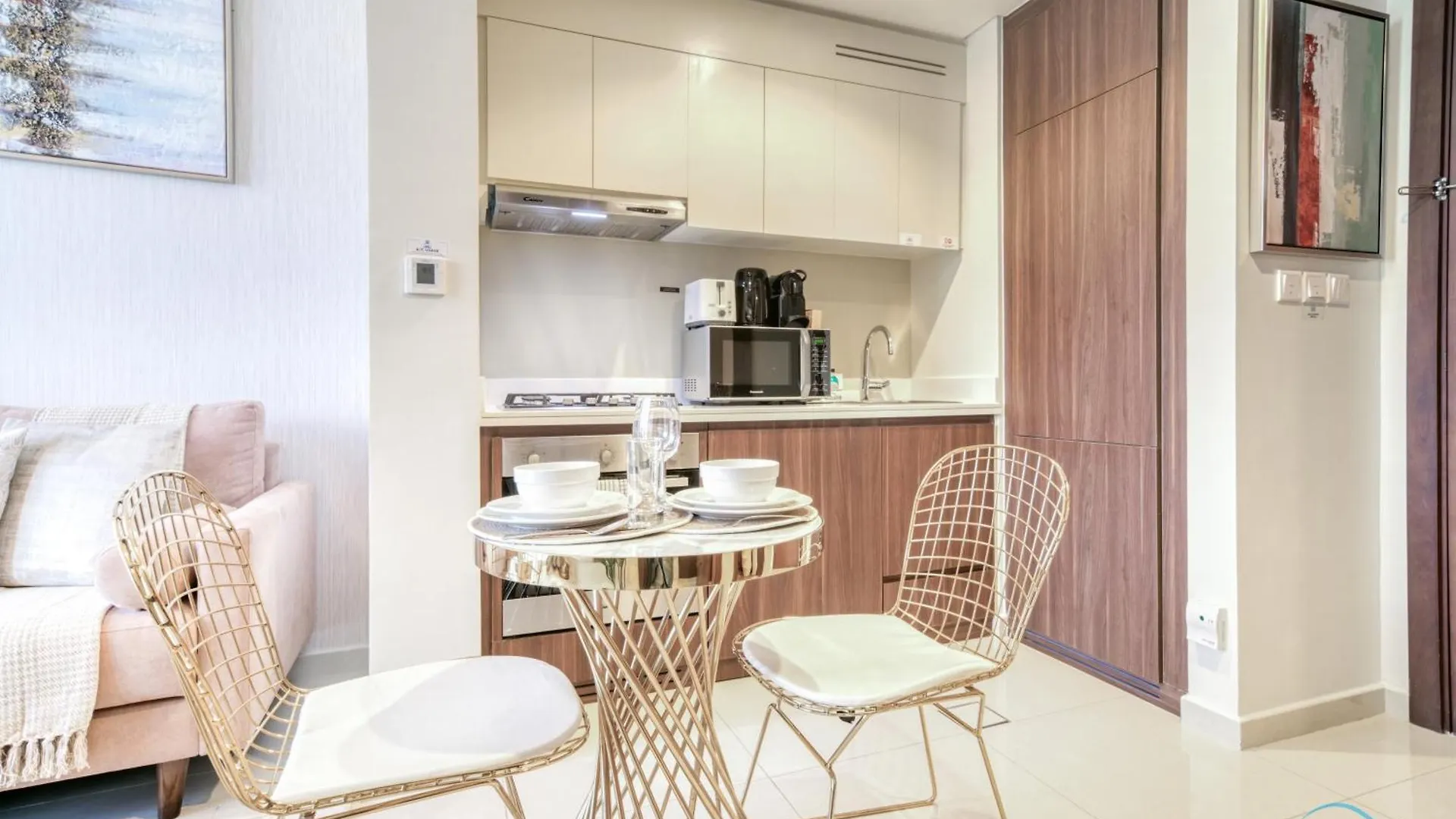 Lavish 1Br At Reva Residences Business Bay By Deluxe Holiday Homes Dubai